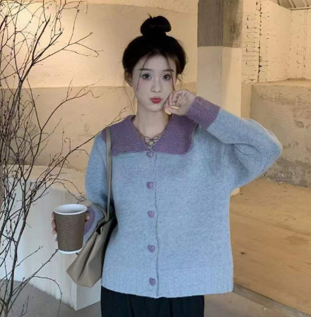 Women's Solid Color Sweater with Doll Collar