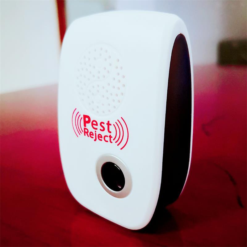 Ultrasonic Pest Repeller with Dual Speakers